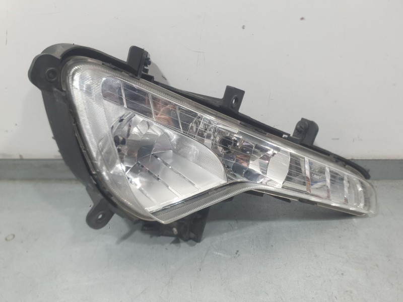Recambio de faro antiniebla derecho para kia sportage iii (sl) 2.0 crdi referencia OEM IAM 922023W200  