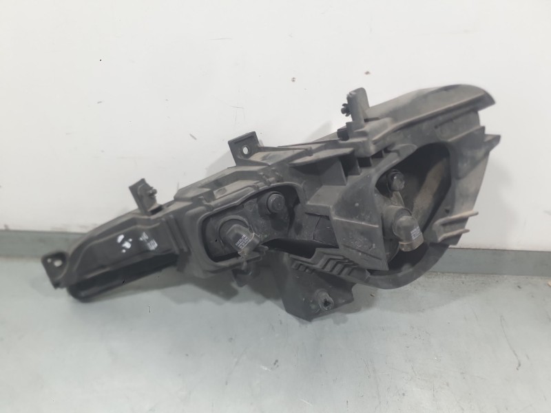 Recambio de faro antiniebla derecho para kia sportage iii (sl) 2.0 crdi referencia OEM IAM 922023W200  