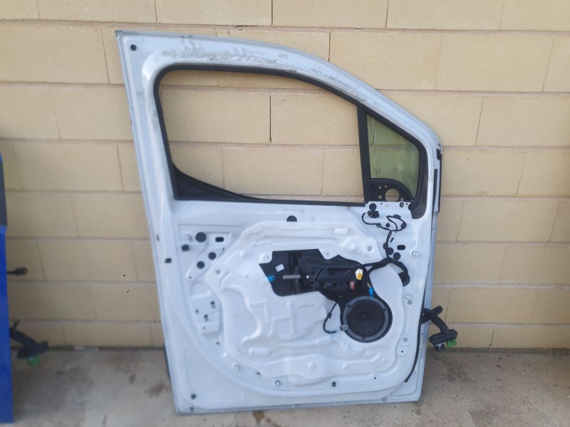 Recambio de puerta delantera izquierda para peugeot partner furgoneta/monovolumen (k9) 1.5 bluehdi 100 referencia OEM IAM 984349