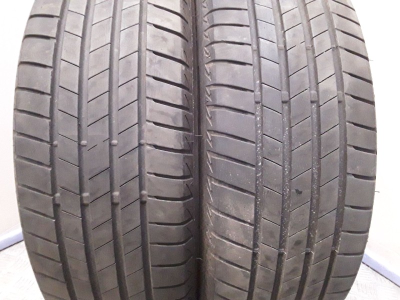 Recambio de neumatico pareja para neumaticos reutilizados - referencia OEM IAM 185651588t BRIDGESTONE 185/65/15/88T