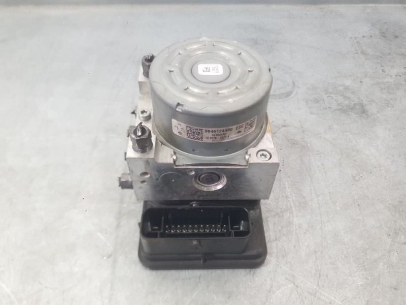 Recambio de abs para opel corsa f (p2jo) 1.2 (68) referencia OEM IAM 1673650280  