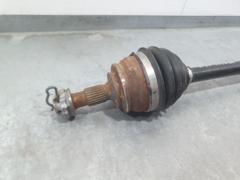Recambio de transmision delantera derecha para opel corsa f (p2jo) 1.2 (68) referencia OEM IAM 1647577680 / 9825390980  