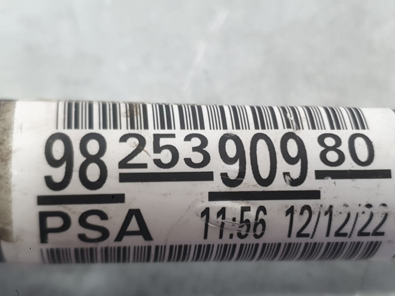Recambio de transmision delantera derecha para opel corsa f (p2jo) 1.2 (68) referencia OEM IAM 1647577680 / 9825390980  