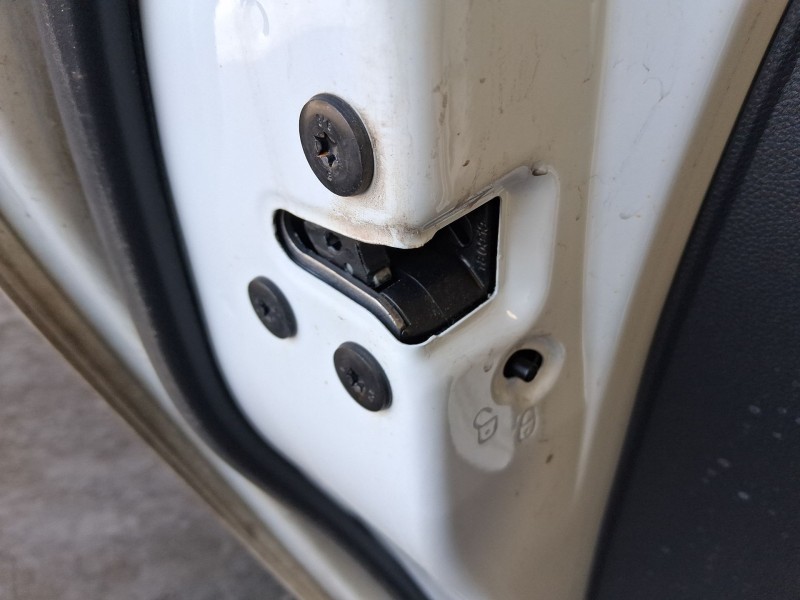 Recambio de cerradura puerta trasera izquierda para renault clio v (b7_) 1.0 tce 100 (b7mt) referencia OEM IAM 825039554R  