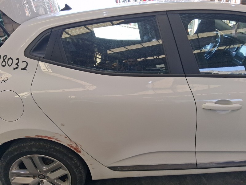 Recambio de puerta trasera derecha para renault clio v (b7_) 1.0 tce 100 (b7mt) referencia OEM IAM 821008513R  