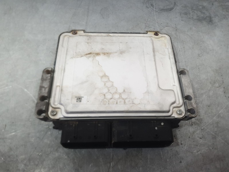 Recambio de centralita motor uce para opel corsa f (p2jo) 1.2 (68) referencia OEM IAM   