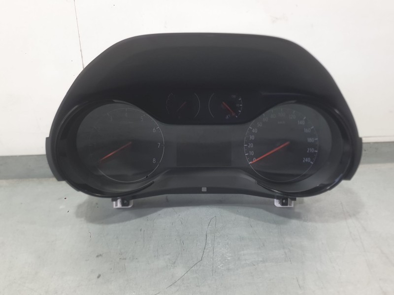 Recambio de cuadro instrumentos para opel corsa f (p2jo) 1.2 (68) referencia OEM IAM 9848901180  