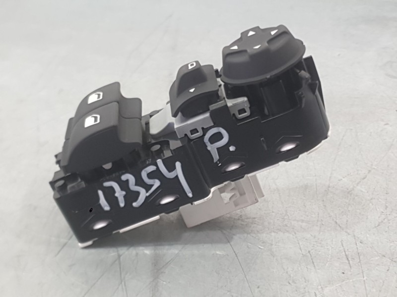 Recambio de mando elevalunas delantero izquierdo para opel corsa f (p2jo) 1.2 (68) referencia OEM IAM  C/MANDO RETROVISOR 