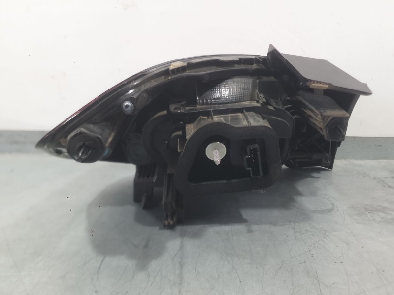 Recambio de piloto trasero derecho exterior para opel corsa f (p2jo) 1.2 (68) referencia OEM IAM 9829317280  