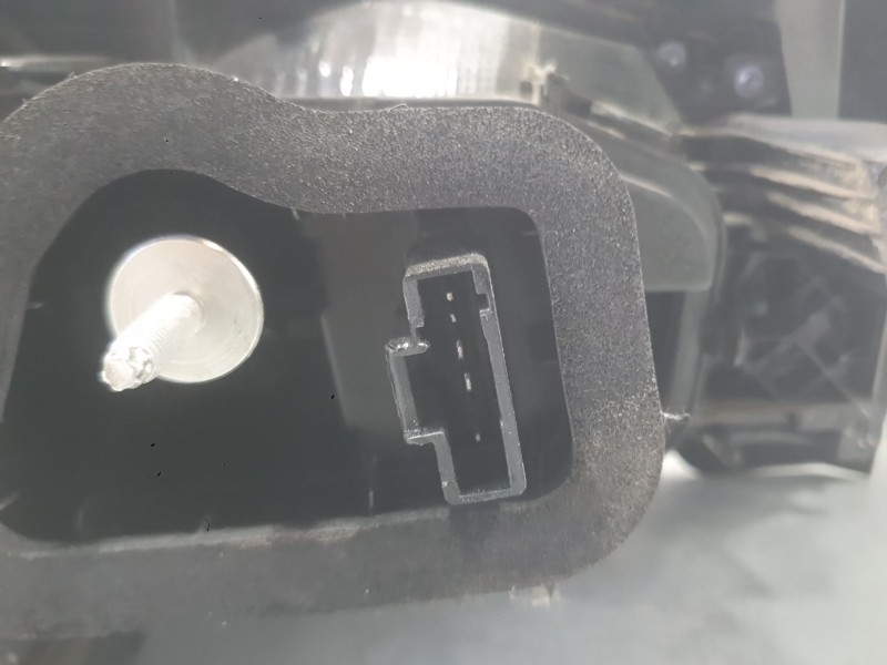 Recambio de piloto trasero derecho exterior para opel corsa f (p2jo) 1.2 (68) referencia OEM IAM 9829317280  