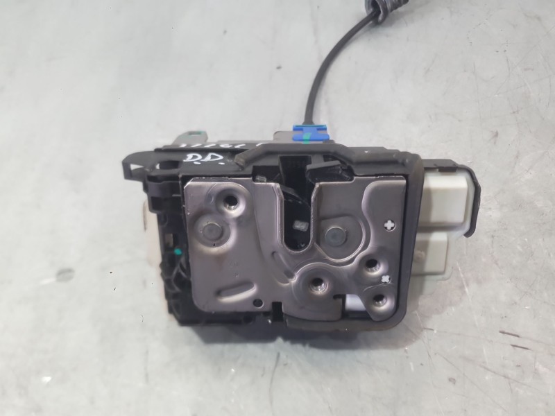 Recambio de cerradura puerta delantera derecha para lynk & co 01 phev referencia OEM IAM 8888128526  