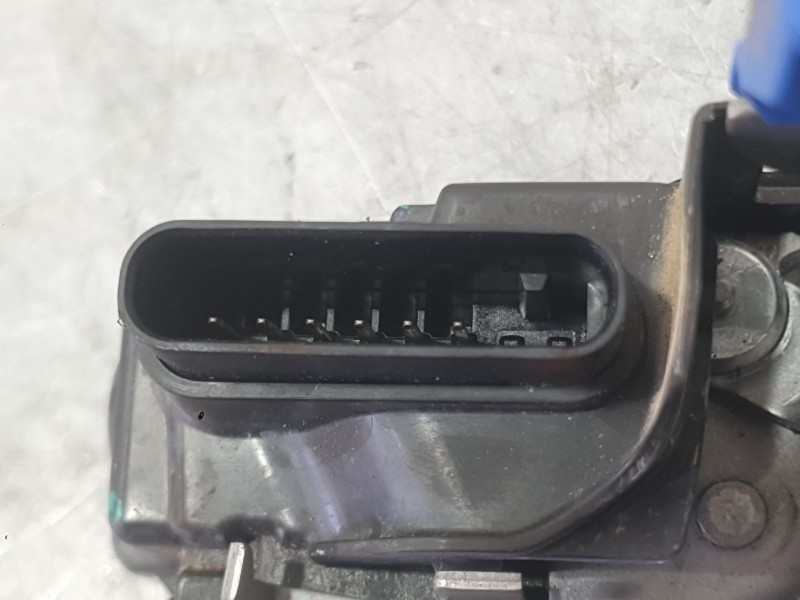 Recambio de cerradura puerta delantera derecha para lynk & co 01 phev referencia OEM IAM 8888128526  