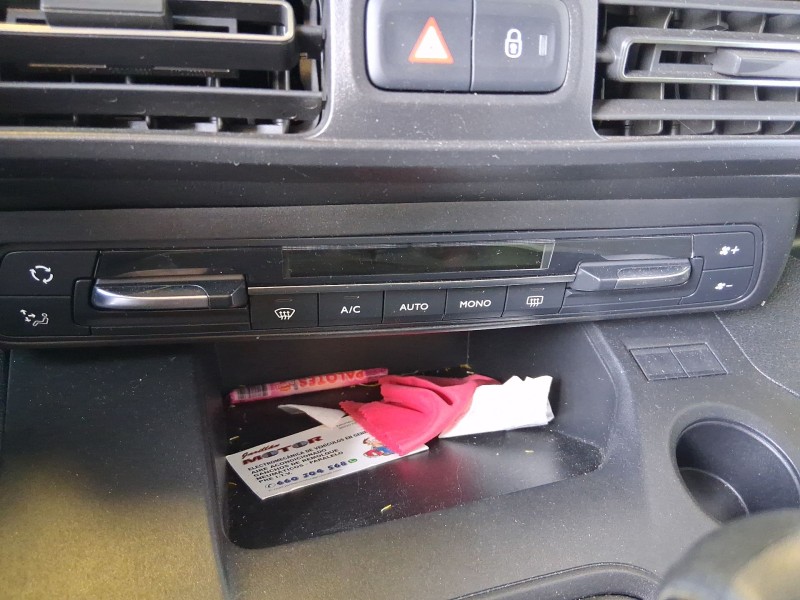 Recambio de mando climatizador para citroën berlingo (er_, ec_) 1.5 bluehdi 100 referencia OEM IAM 98075402ZD  