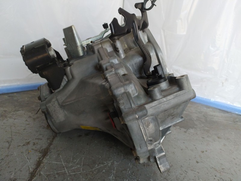 Recambio de caja cambios para chrysler neon ii 1.6 referencia OEM IAM P04668611AC AJ095869 TTU166102079