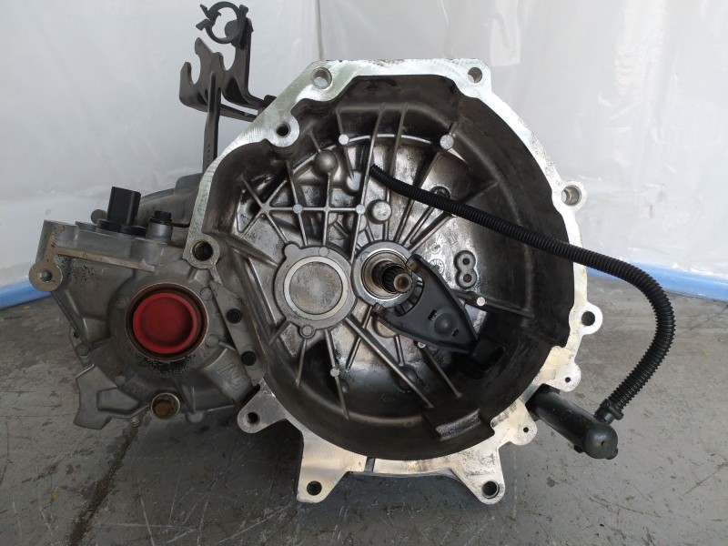 Recambio de caja cambios para chrysler neon ii 1.6 referencia OEM IAM P04668611AC AJ095869 TTU166102079