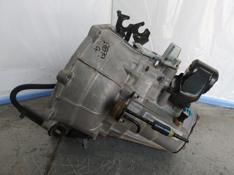 Recambio de caja cambios para chrysler neon ii 1.6 referencia OEM IAM P04668611AC AJ095869 TTU166102079
