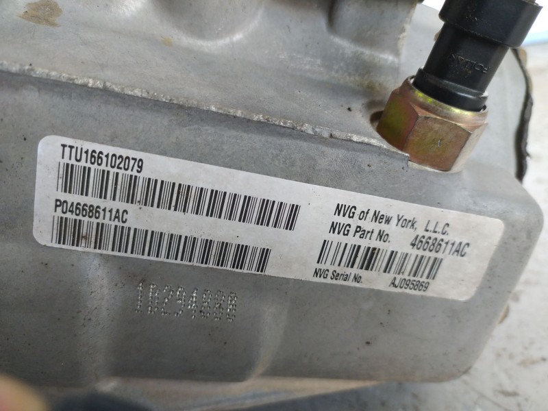 Recambio de caja cambios para chrysler neon ii 1.6 referencia OEM IAM P04668611AC AJ095869 TTU166102079