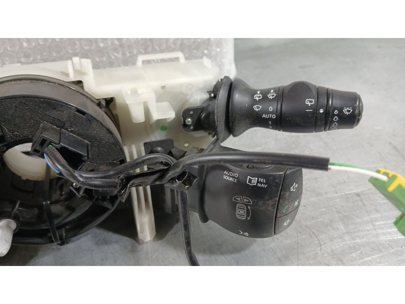 Recambio de mando luces y limpia para renault megane iii hatchback (bz0/1_, b3_) 1.5 dci referencia OEM IAM 255670019R  