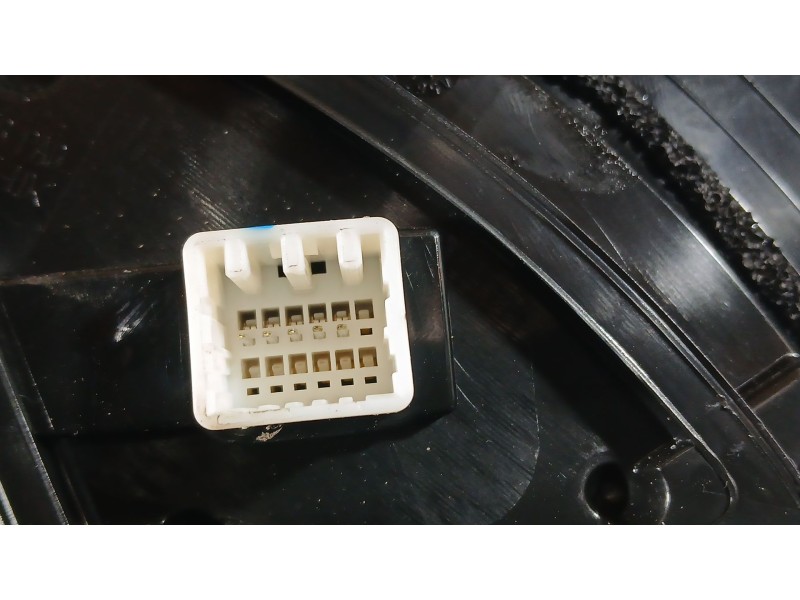Recambio de retrovisor izquierdo para kia stonic (yb) 1.0 t-gdi eco-dynamics+ referencia OEM IAM  87610H8070. ELECTRICO 