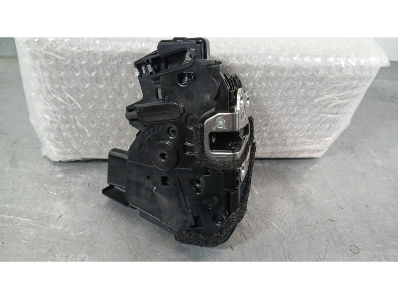 Recambio de cerradura puerta delantera izquierda para kia stonic (yb) 1.0 t-gdi eco-dynamics+ referencia OEM IAM   