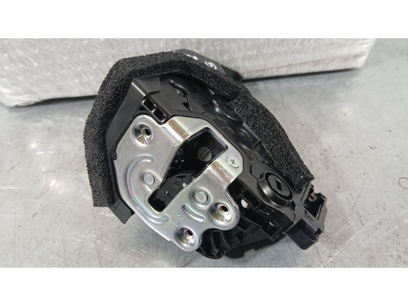 Recambio de cerradura puerta trasera izquierda para kia stonic (yb) 1.0 t-gdi eco-dynamics+ referencia OEM IAM   