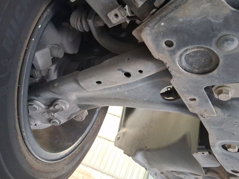 Recambio de brazo suspension inferior delantero derecho para citroën berlingo (er_, ec_) 1.5 bluehdi 100 referencia OEM IAM 9846