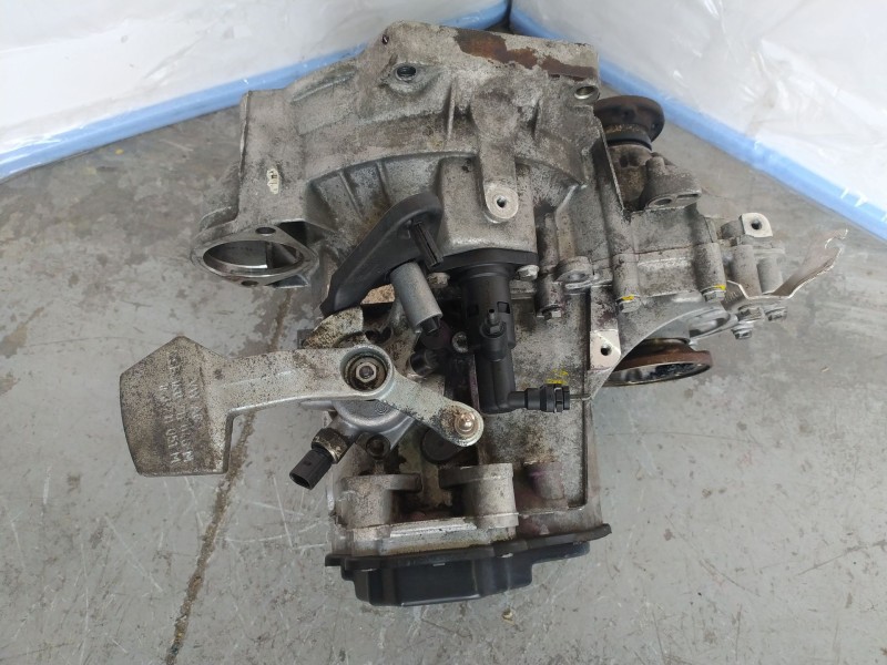 Recambio de caja cambios para volkswagen golf v (1k1) 1.9 tdi referencia OEM IAM JCR 0A4300045X 24106
