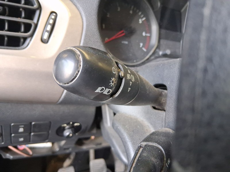 Recambio de mando luces y limpia para citroën c-elysee (dd_) 1.6 bluehdi 100 referencia OEM IAM 98042440XT  