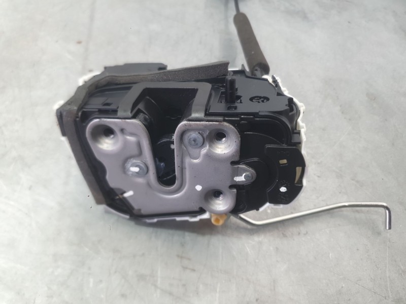 Recambio de cerradura puerta trasera izquierda para mg mg 3 (5lfp) mg3 1.5 referencia OEM IAM 11095997  