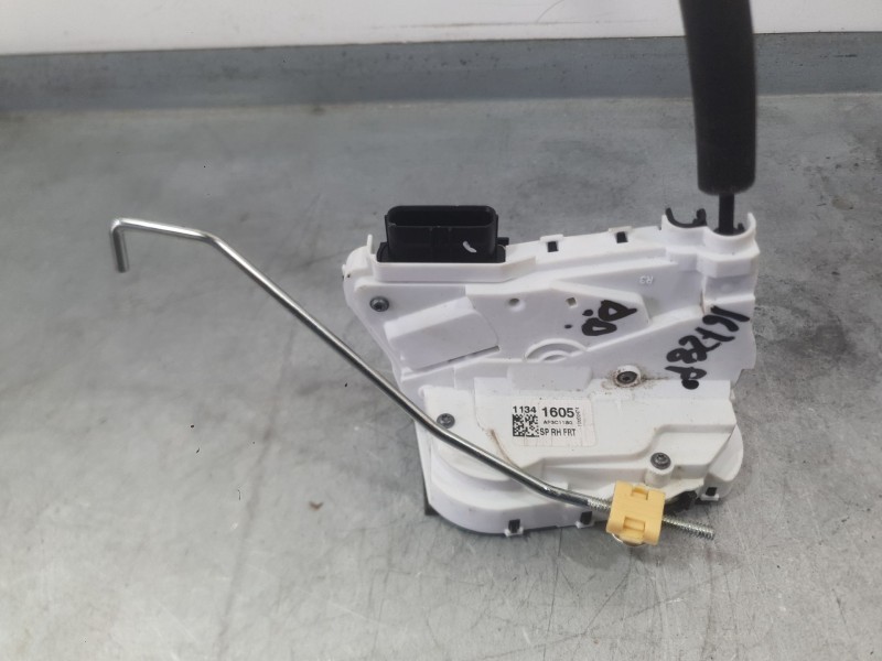 Recambio de cerradura puerta delantera derecha para mg mg 3 (5lfp) mg3 1.5 referencia OEM IAM 11095995  