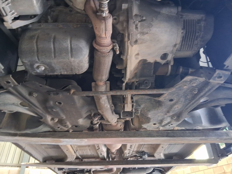 Recambio de puente delantero para citroën c-elysee (dd_) 1.6 bluehdi 100 referencia OEM IAM 9807026780  
