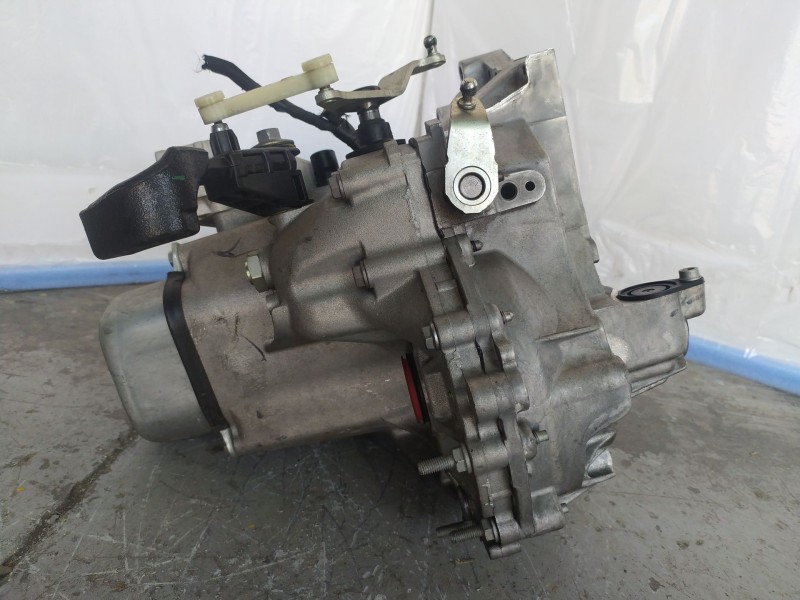 Recambio de caja cambios para peugeot 208 i (ca_, cc_) 1.2 vti 82 referencia OEM IAM 20A701 9810688480 1532119