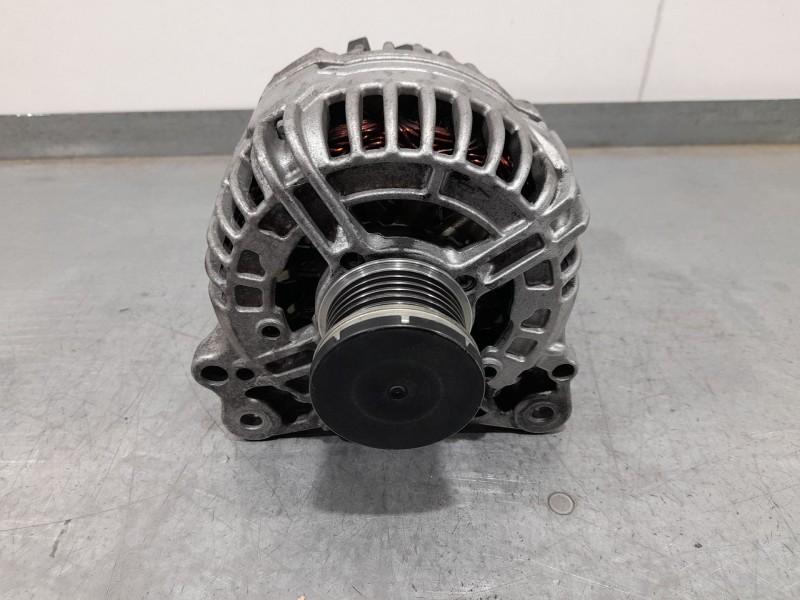 Recambio de alternador para seat leon (1p1) 1.2 tsi referencia OEM IAM 03F903023D PU061078 