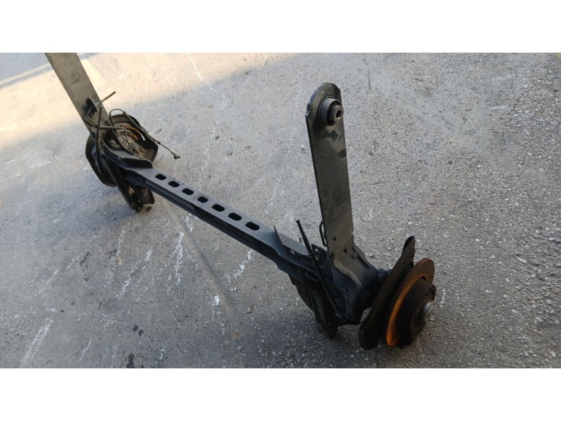 Recambio de puente trasero para renault trafic iii autobús (jg_) 1.6 dci 120 (jgmb) referencia OEM IAM 555016630R DISCO 5 TORN C