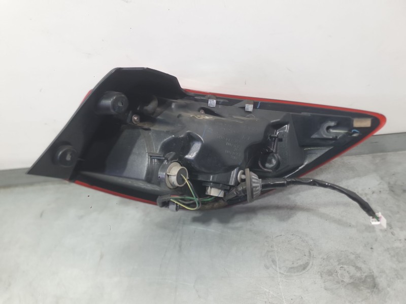 Recambio de piloto trasero izquierdo exterior para mazda 2 hatchback (dl, dj) 1.5 skyactiv-g referencia OEM IAM DB5J51160D  