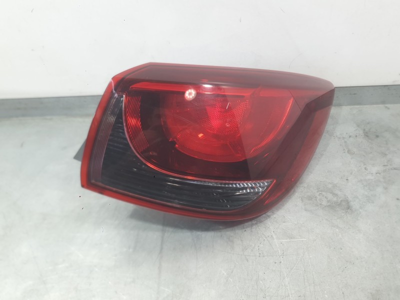 Recambio de piloto trasero derecho exterior para mazda 2 hatchback (dl, dj) 1.5 skyactiv-g referencia OEM IAM DB5J51150D  