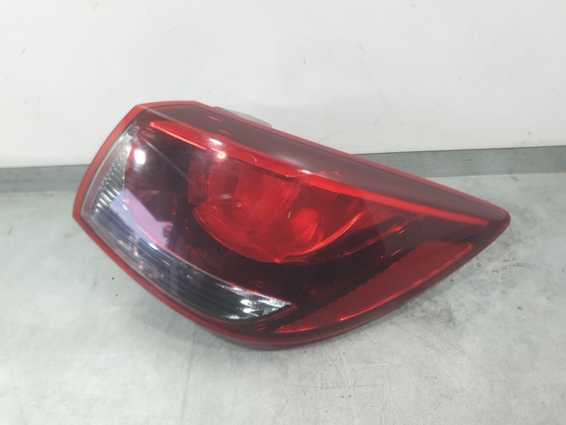 Recambio de piloto trasero derecho exterior para mazda 2 hatchback (dl, dj) 1.5 skyactiv-g referencia OEM IAM DB5J51150D  
