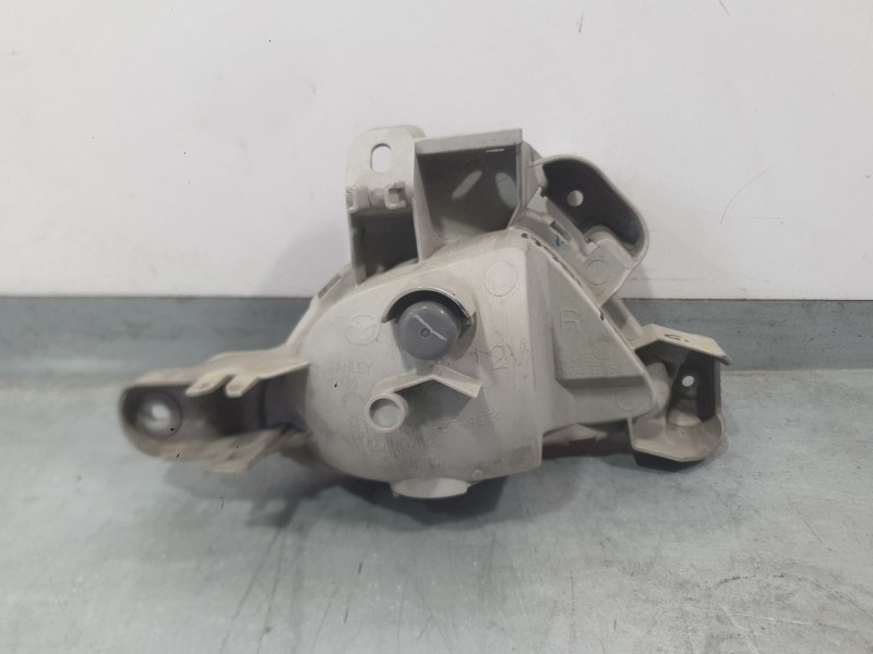 Recambio de piloto trasero derecho paragolpes para mazda 2 hatchback (dl, dj) 1.5 skyactiv-g referencia OEM IAM DA6A5135Y  