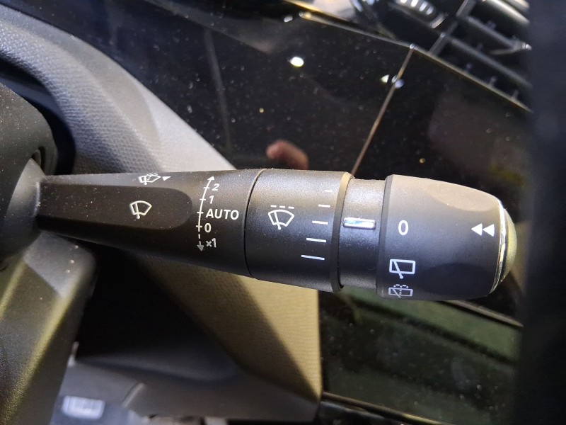 Recambio de mando luces y limpia para peugeot 308 iii (fb_, fh_, fp_, f3_, fm_) bluehdi 130 (fbyhzl, fbyhzt) referencia OEM IAM 