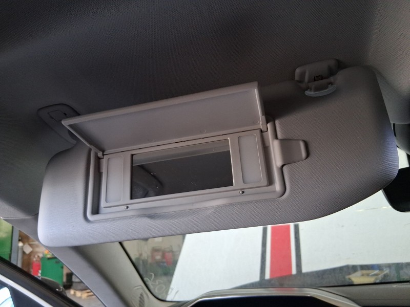 Recambio de parasol izquierdo para peugeot 308 iii (fb_, fh_, fp_, f3_, fm_) bluehdi 130 (fbyhzl, fbyhzt) referencia OEM IAM 981