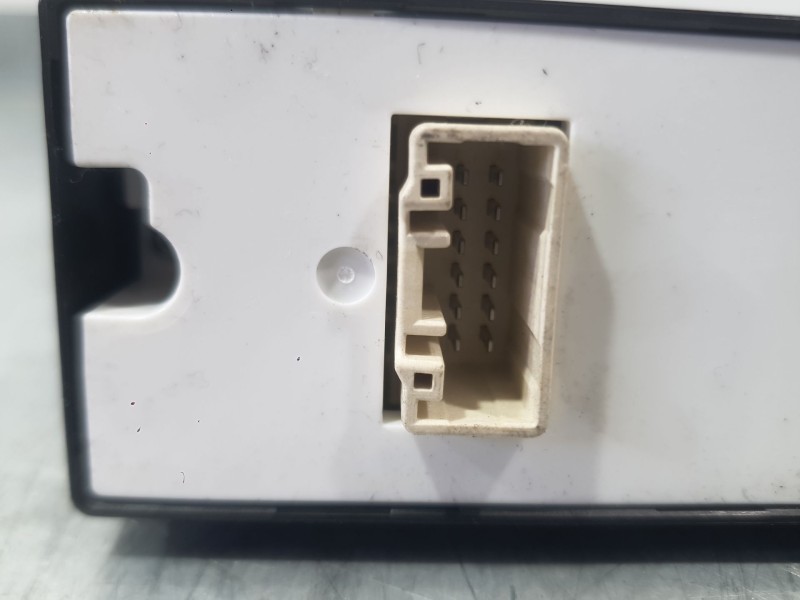 Recambio de mando elevalunas delantero izquierdo para mazda 2 hatchback (dl, dj) 1.5 skyactiv-g referencia OEM IAM DA6B66350  