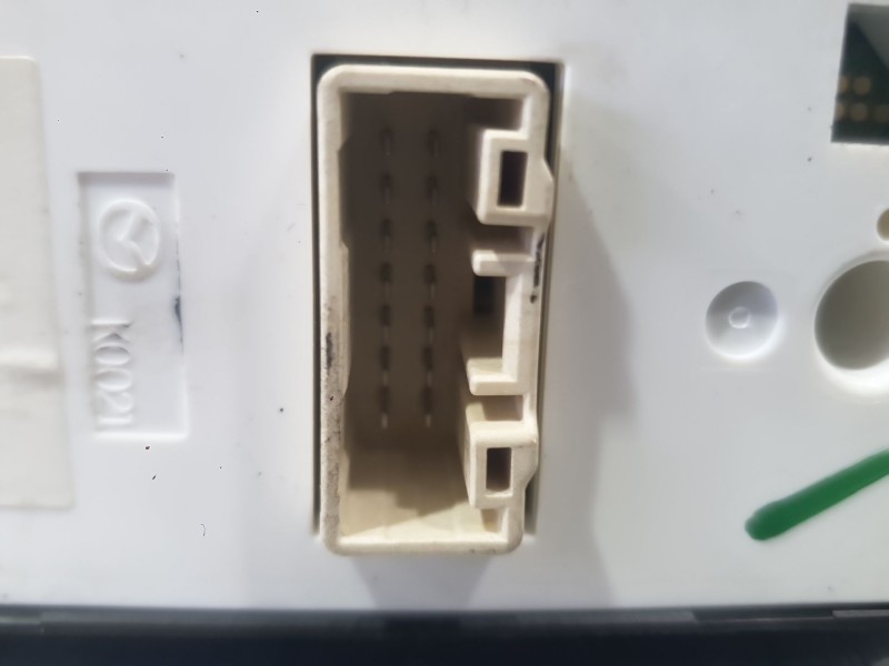 Recambio de mando elevalunas delantero izquierdo para mazda 2 hatchback (dl, dj) 1.5 skyactiv-g referencia OEM IAM DA6B66350  