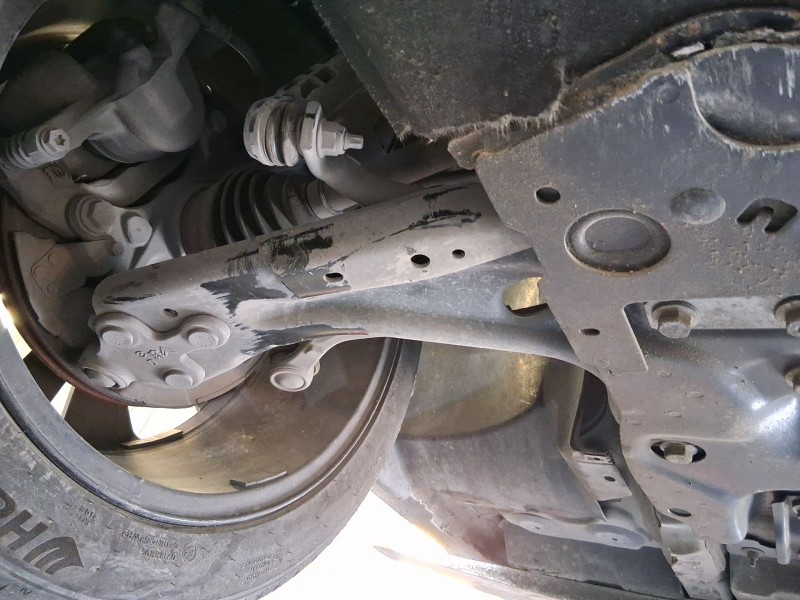 Recambio de brazo suspension inferior delantero derecho para peugeot 308 iii (fb_, fh_, fp_, f3_, fm_) bluehdi 130 (fbyhzl, fbyh