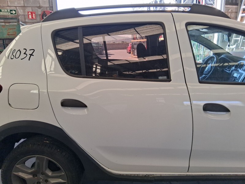 Recambio de puerta trasera derecha para dacia sandero ii (b8_) tce 90 (b8m1, b8ma) referencia OEM IAM 821002434R  