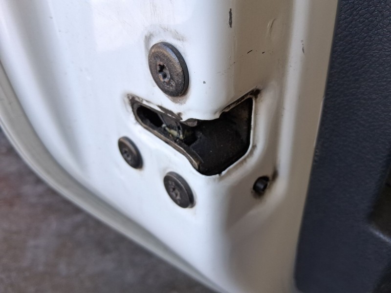 Recambio de cerradura puerta trasera izquierda para dacia sandero ii (b8_) tce 90 (b8m1, b8ma) referencia OEM IAM 825034213R  