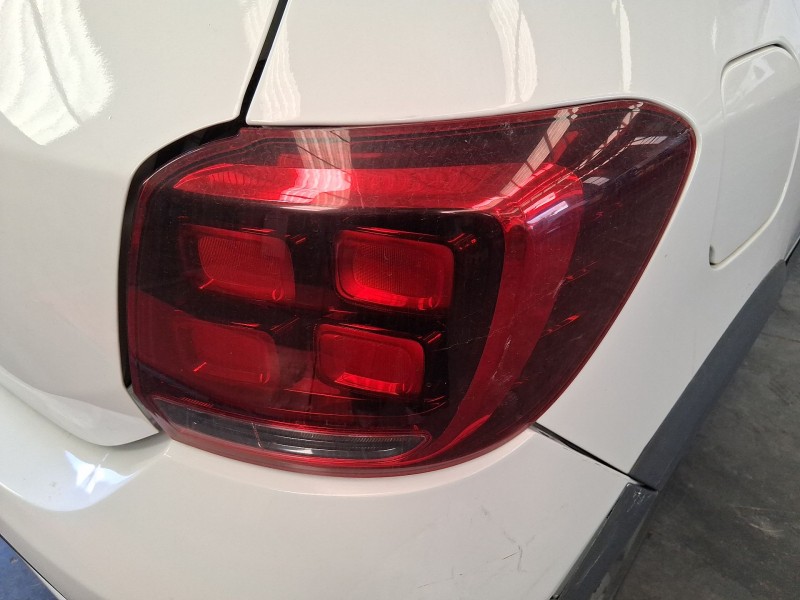 Recambio de piloto trasero derecho para dacia sandero ii (b8_) tce 90 (b8m1, b8ma) referencia OEM IAM 265500465R  