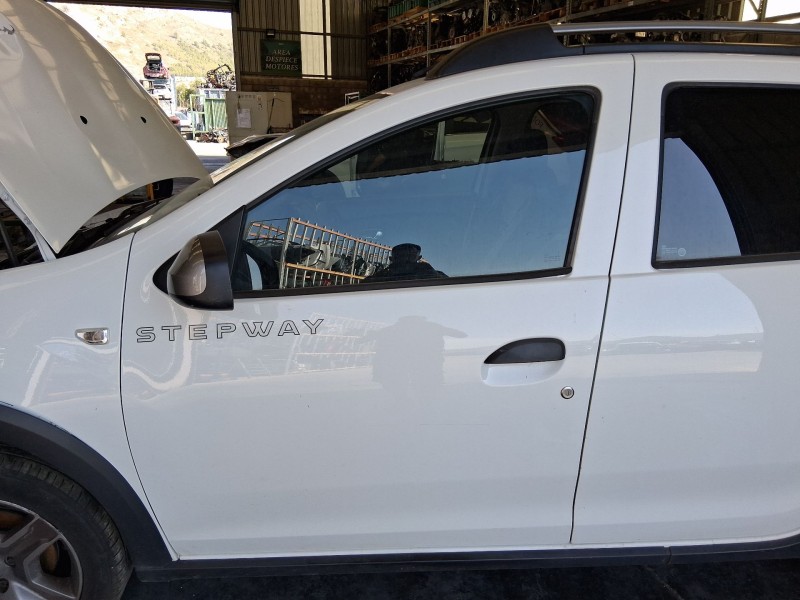 Recambio de puerta delantera izquierda para dacia sandero ii (b8_) tce 90 (b8m1, b8ma) referencia OEM IAM 801012479R  