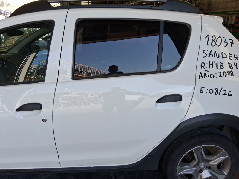 Recambio de puerta trasera izquierda para dacia sandero ii (b8_) tce 90 (b8m1, b8ma) referencia OEM IAM 821017625R  
