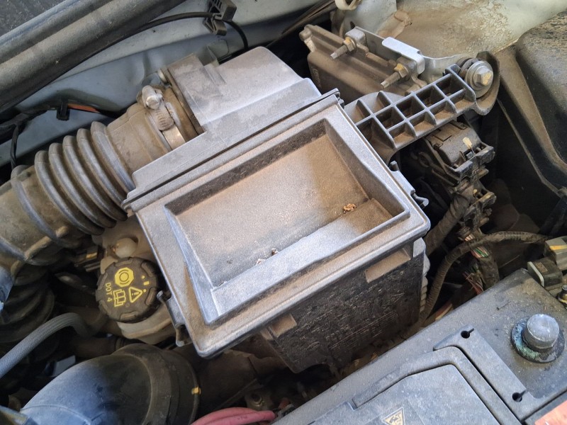 Recambio de carcasa filtro aire para dacia sandero ii (b8_) tce 90 (b8m1, b8ma) referencia OEM IAM   