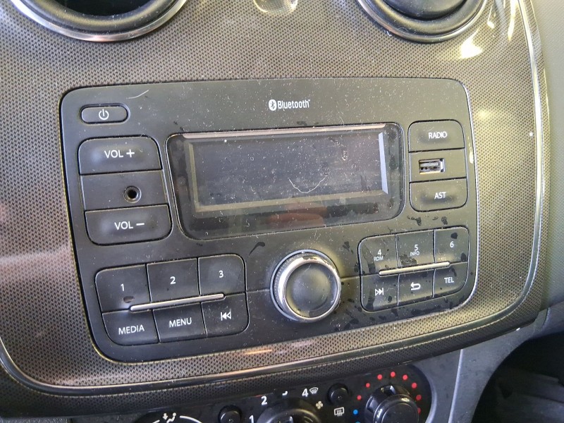 Recambio de sistema audio / radio para dacia sandero ii (b8_) tce 90 (b8m1, b8ma) referencia OEM IAM   